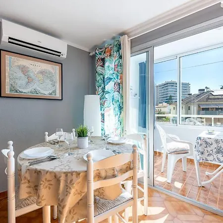 Spacious With Pool, 3 Min From The * Fuengirola