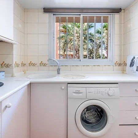 Spacious With Pool, 3 Min From The Fuengirola