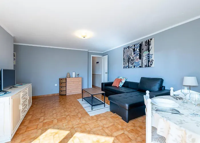 Spacious With Pool, 3 Min From The Fuengirola